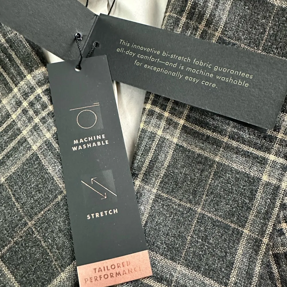 Banana Republic Double-Breasted Blazer - Image 15