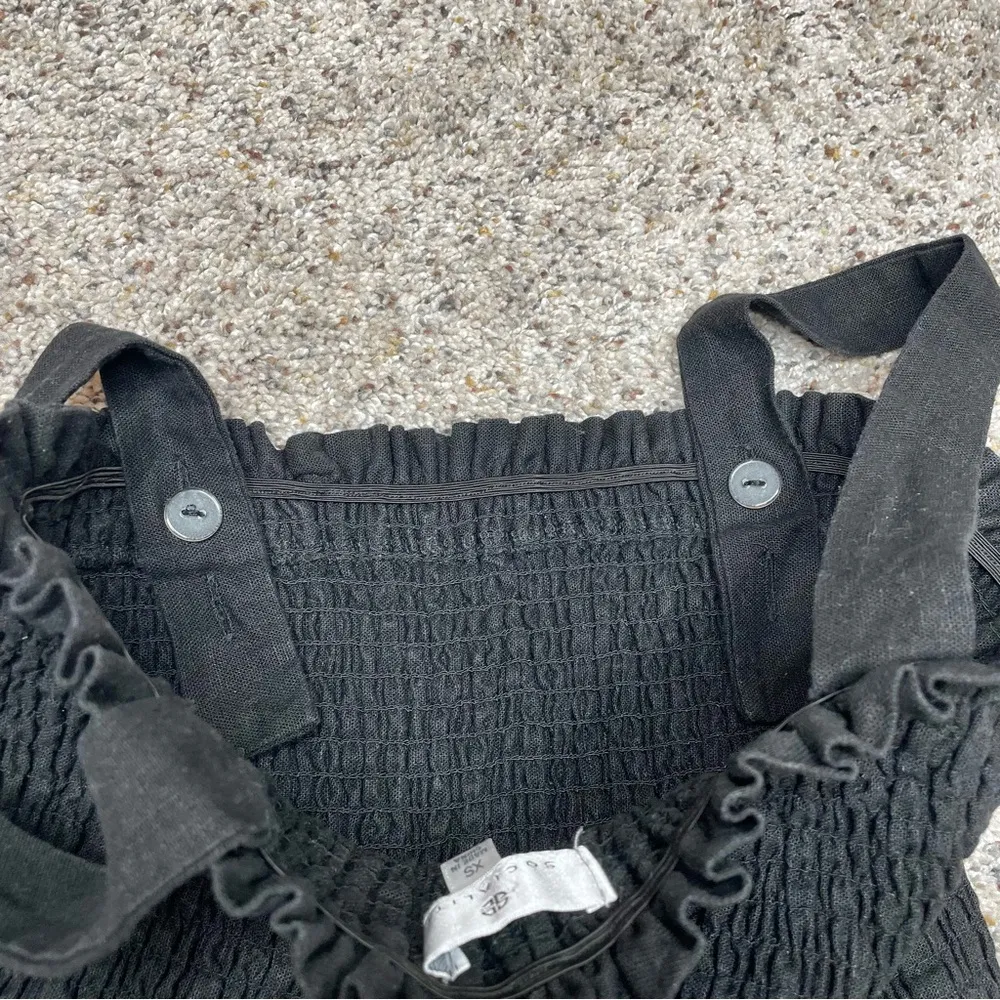 Socialite Black Linen Blend Sleeveless Smocked Peplum Tank Top Extra Small - Image 6