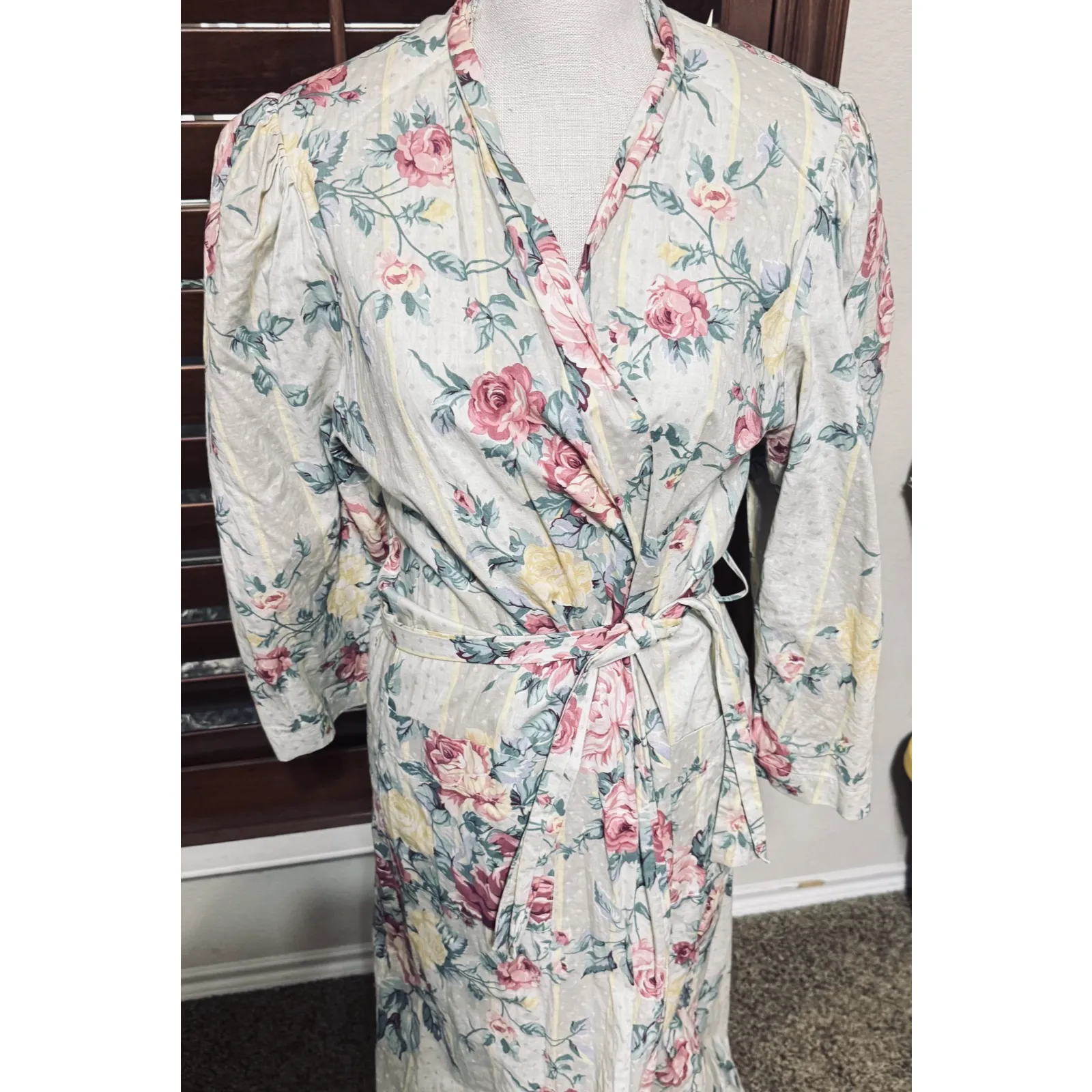 Vintage 80s Robe Women's Hanky Panky floral long belted pockets lounge cottage - Image 2