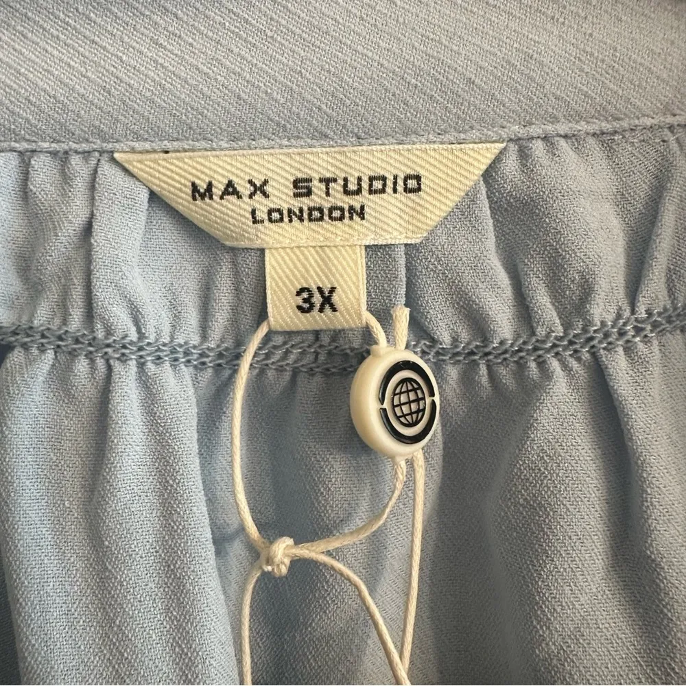 NWT Max Studio London Short Sleeve Blouse in Kent BLUE Women’s 3X cuff sleeve - Image 4