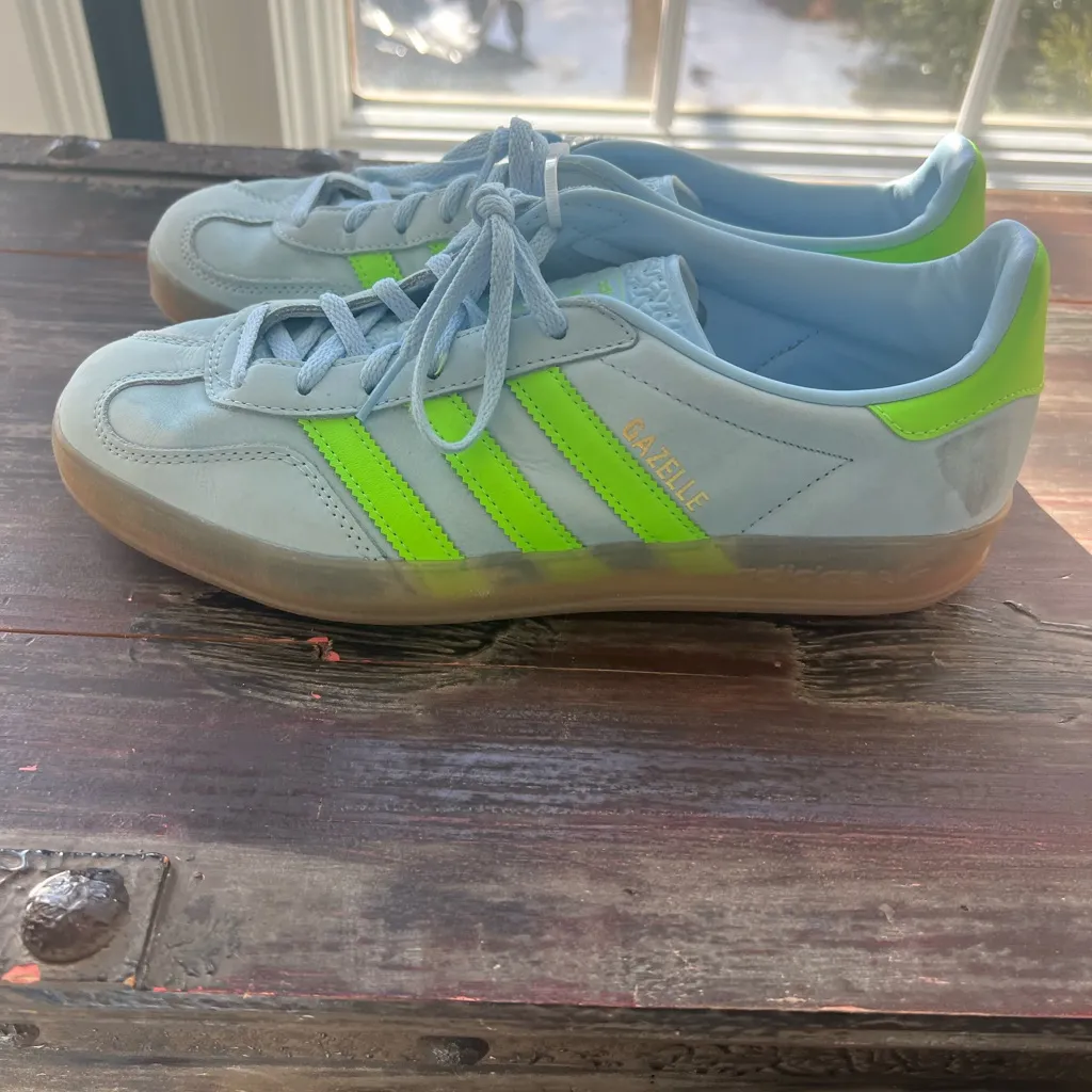 Orininals Gazelle Indoor - Women's (JI1372, Clear Sky/Gum/Solar Green) Size 9 - Image 4