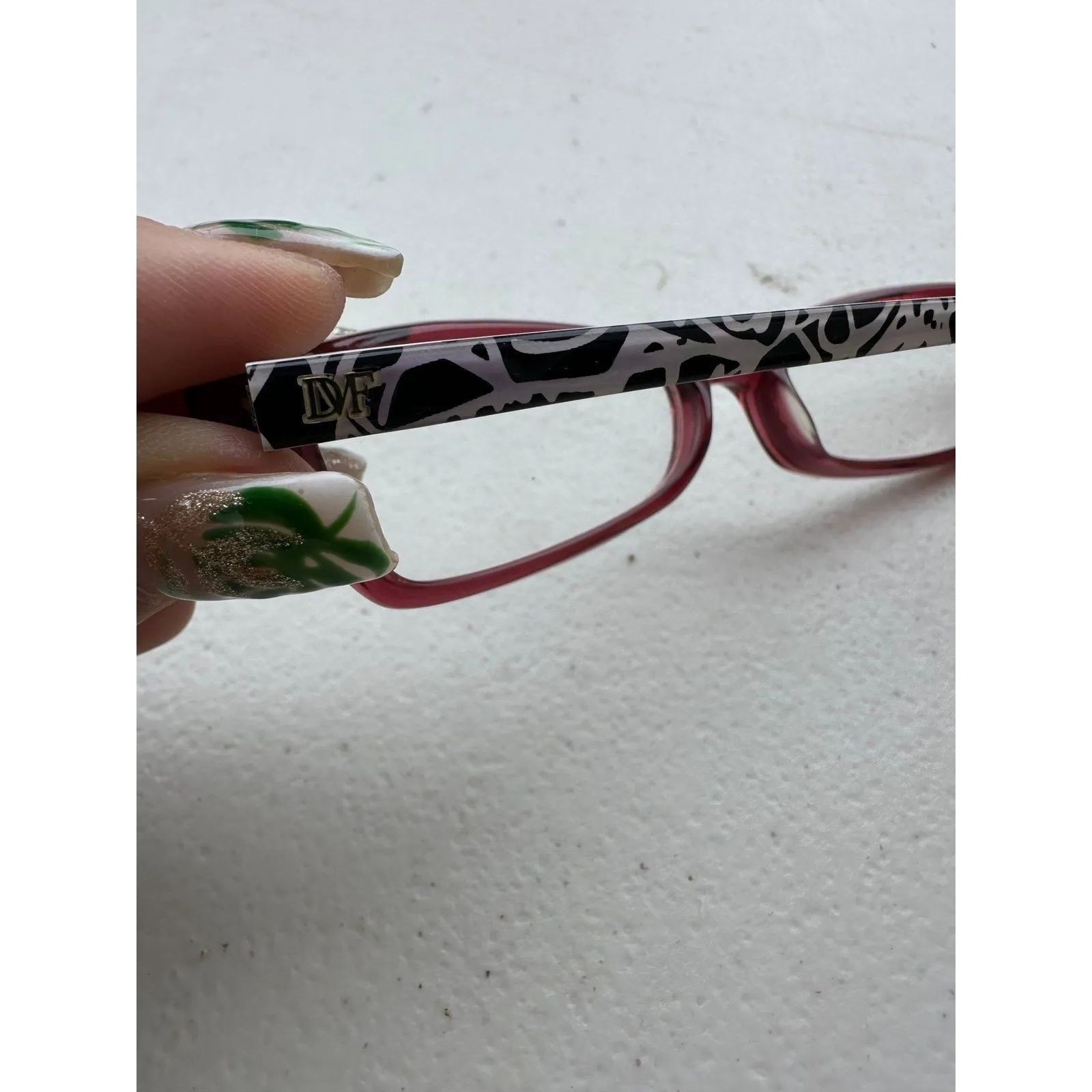 Diane Von Furstenburg Subtle Cat-Eye Rectangle Frame Graphic Temple Eyeglasses - Image 2