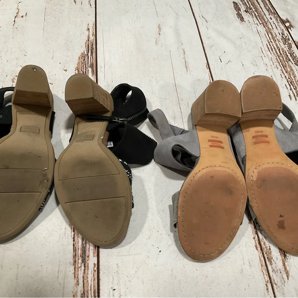 TWO PAIRS OF TOMS SANDALS - Image 2