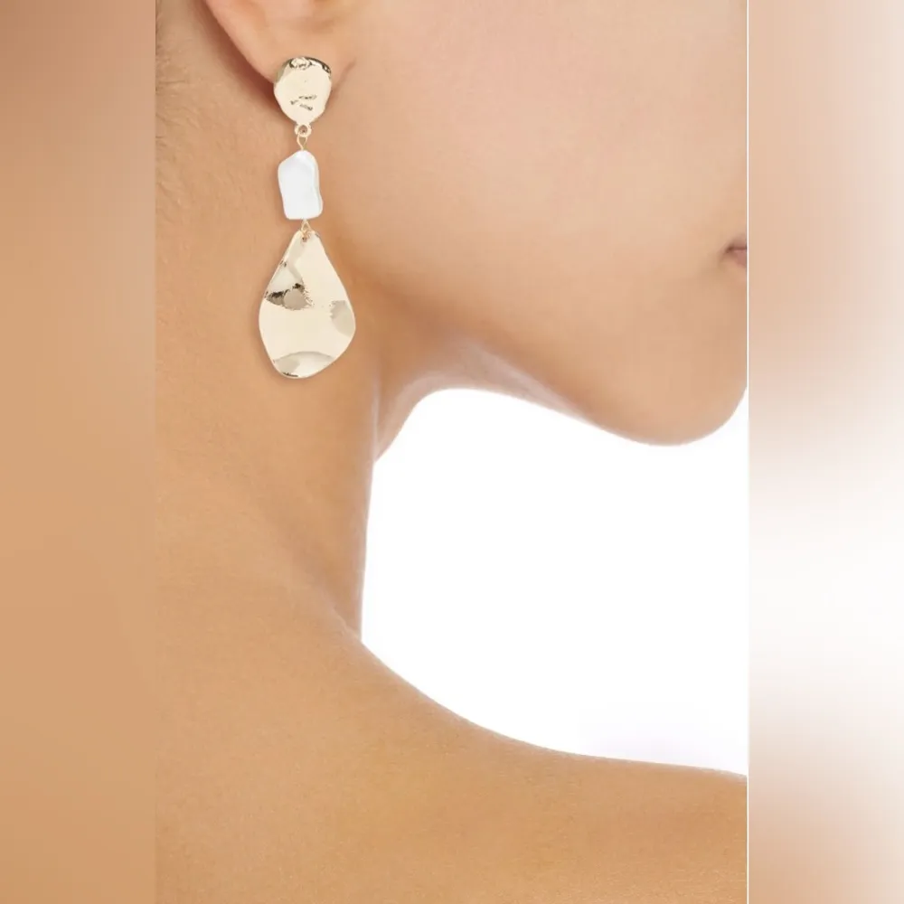 Kenneth Jay Lane Hammered gold - Image 4