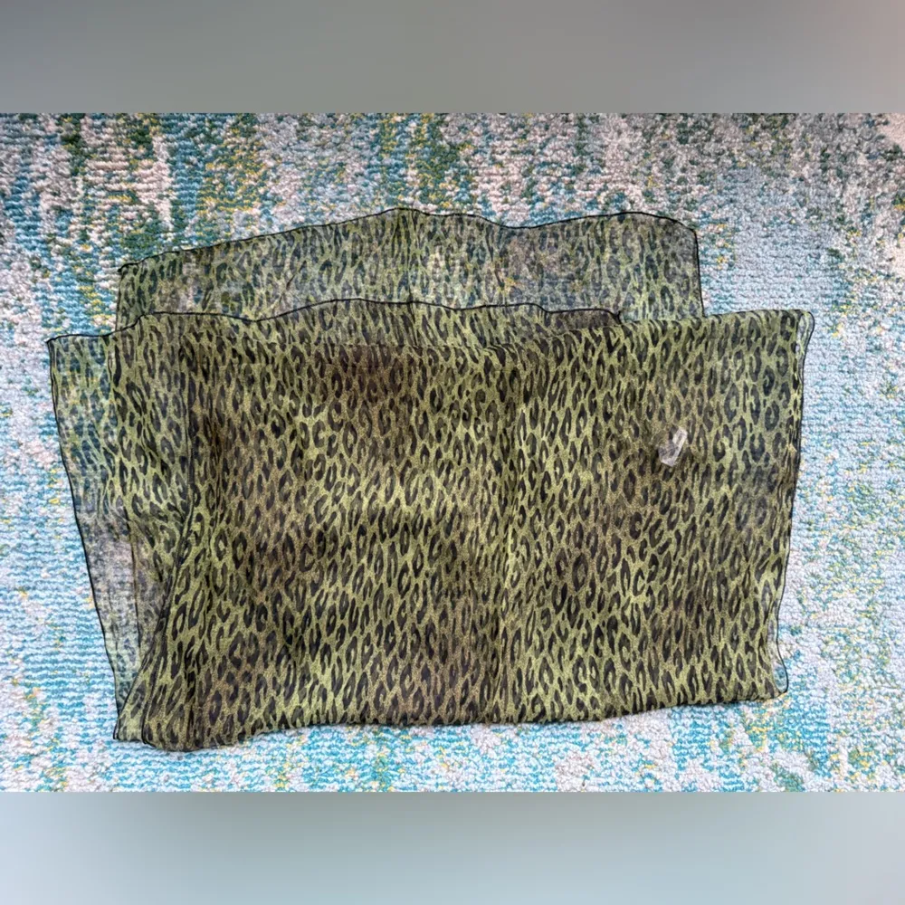 Vintage Neiman Marcus green leopard print long wrap silk scarf - Image 2