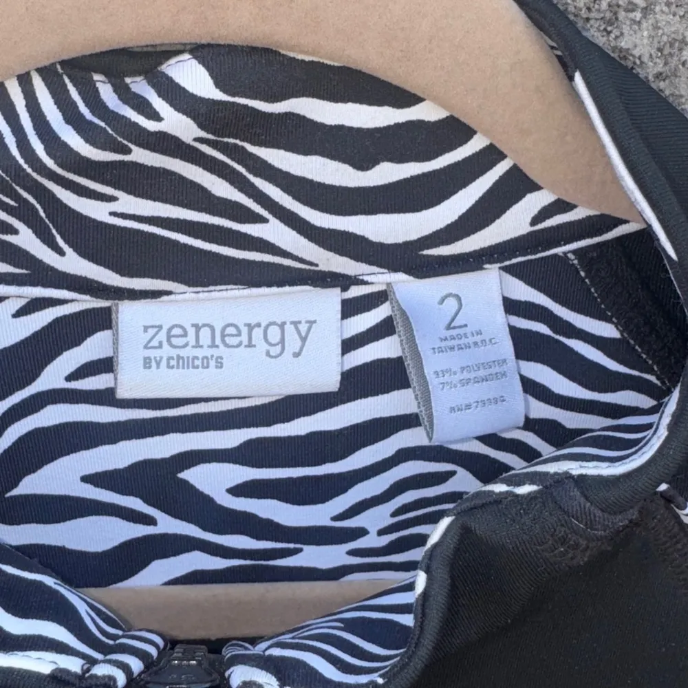 Women's Zenergy by Chico's Jacket Size 2 Black - Image 2