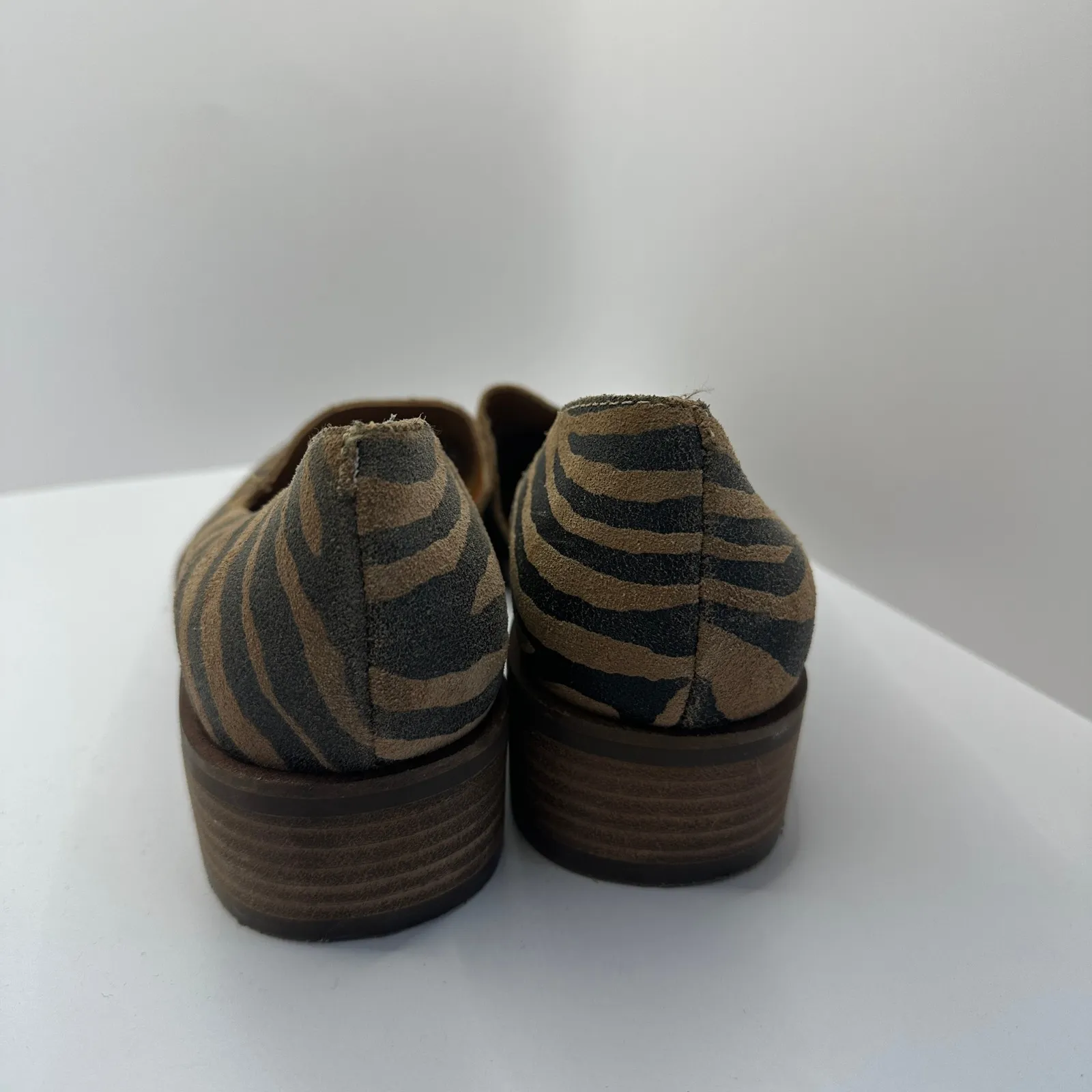 Lucky Brand Zebra Print Garny‎ Loafers Block Heel Leather Slip On Shoes Size 8M - Image 3