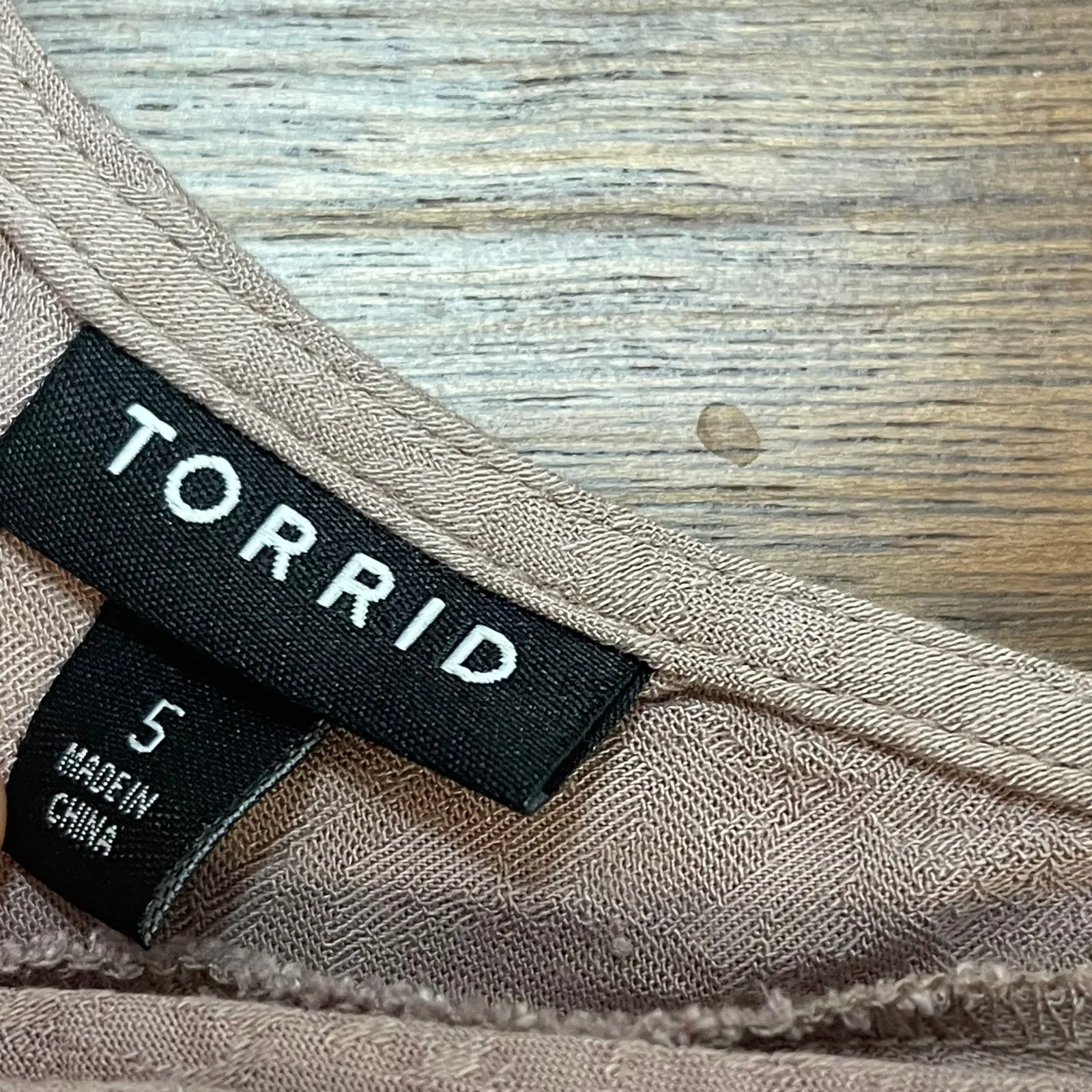 Torrid Plus Size Fit & Flare Jacquard Button Front Tank Top Size 5XL - Image 5