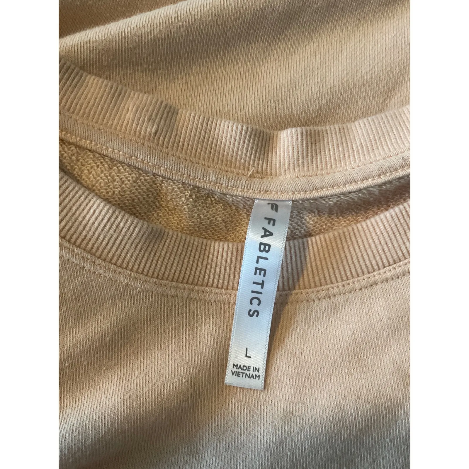 Fabletics Light Peach Cropped Sweatshirt Top Size L - Image 2
