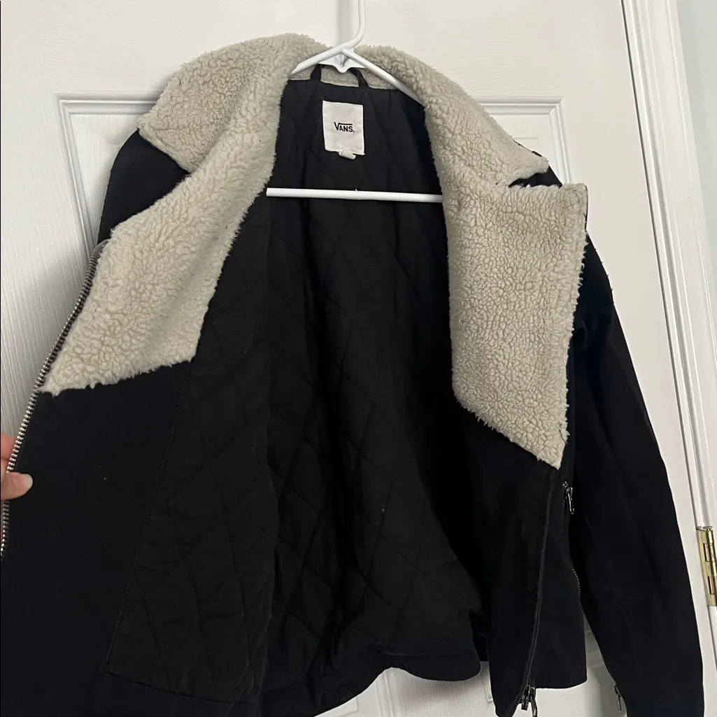 Vans Black Jacket with Sherpa Collar - Image 10