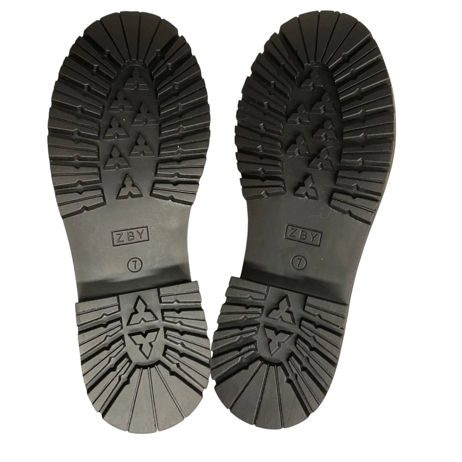 Coutgo Women's Quilted Winter Dress Slip On Ankle Chelsea Boots Black Size 7 NWB - Image 11