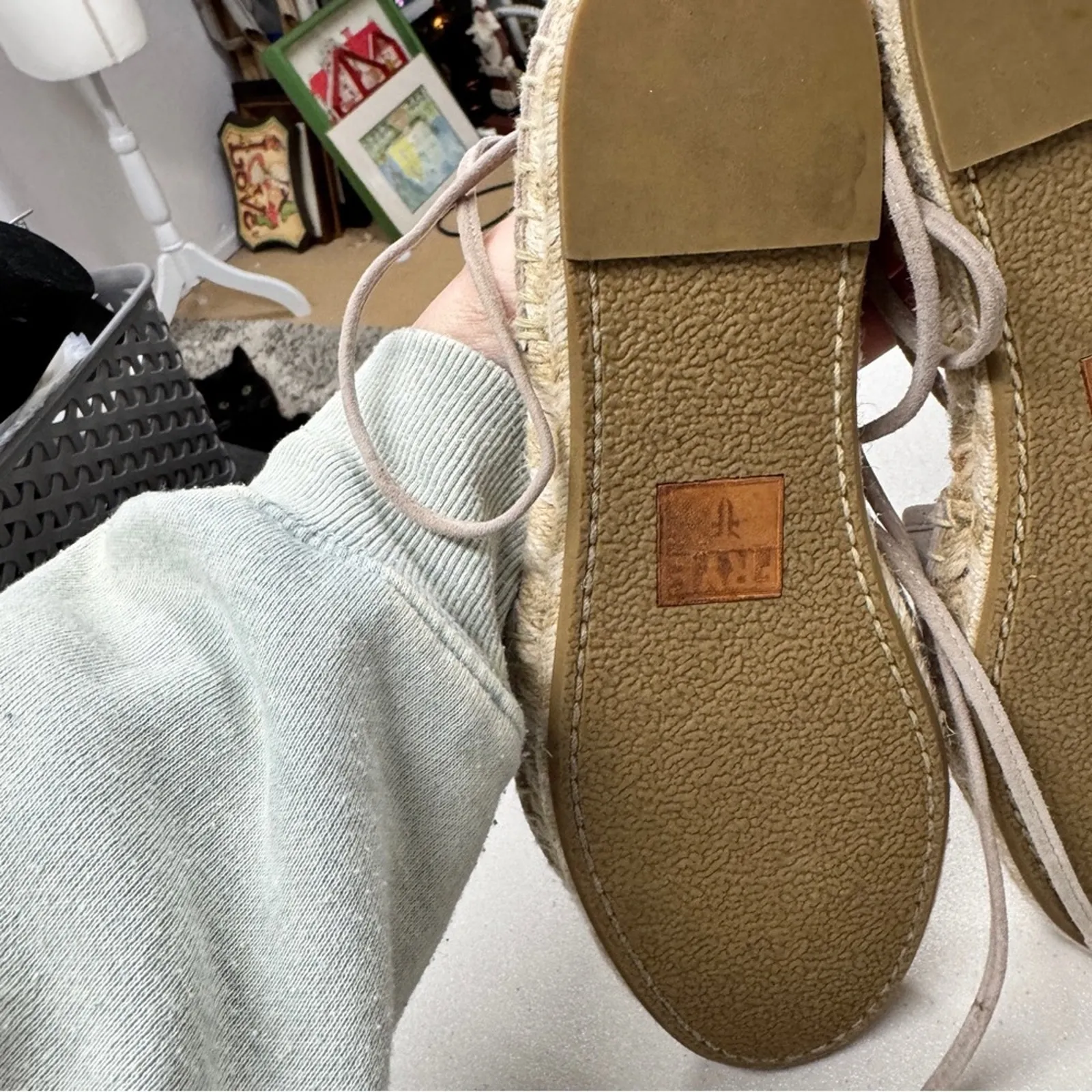 Frye Beige Leather Espadrille Flats Sandals Womens 6.5 Beachy Comfort Lace Up - Image 4