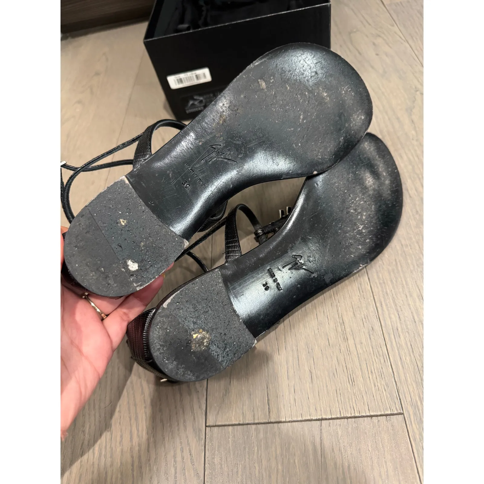 Giuseppe Zanotti Black Flat Crystal Embellished Leather Luxury Sandals Size 40 - Image 4