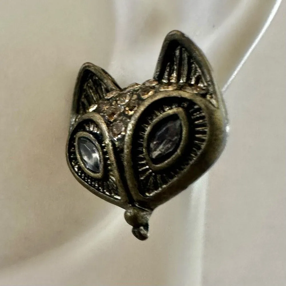 Brass tone fox post earrings - Image 3