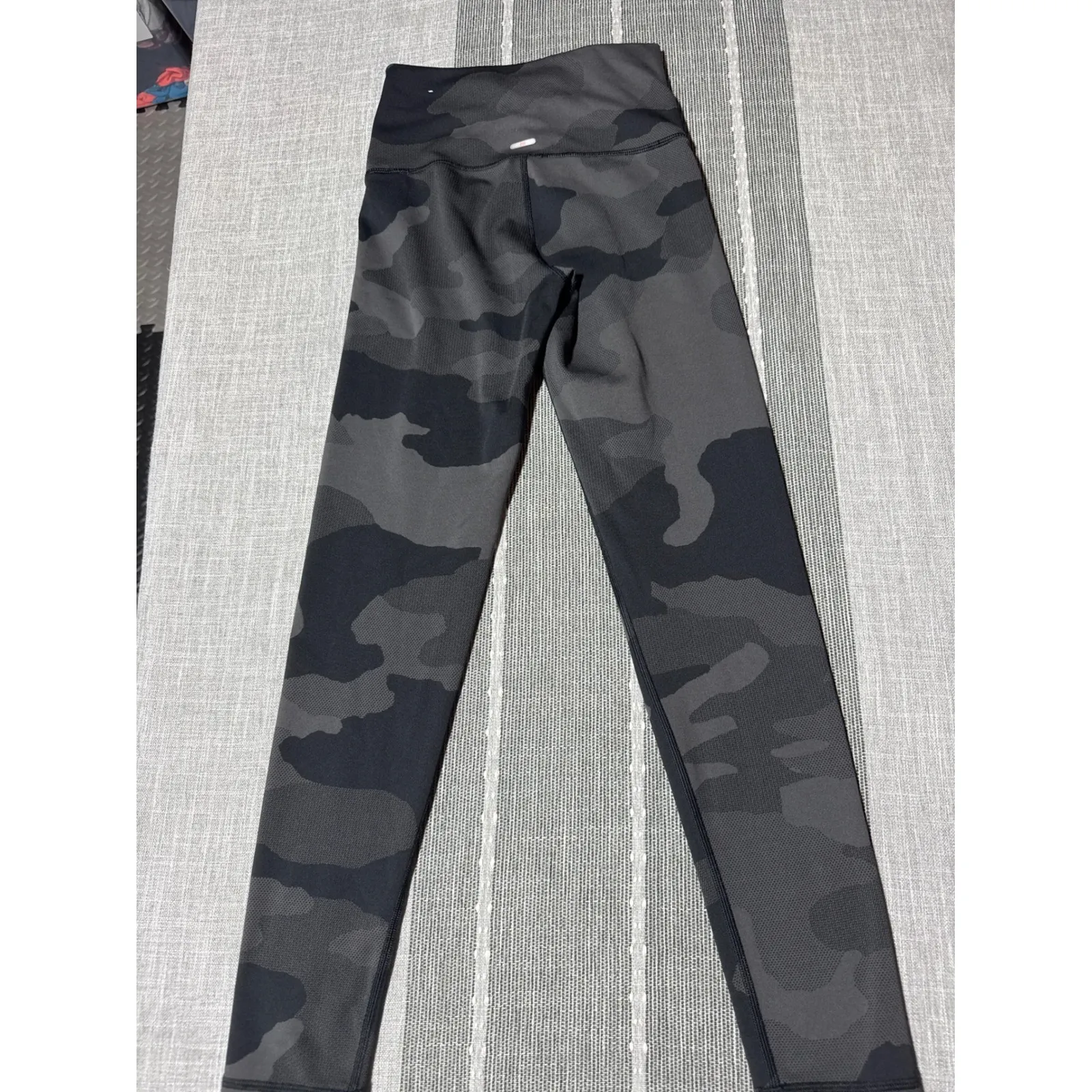 Aerie Leggings Womens Size Small Camo Print High Waisted Athleisure Pants - Image 4