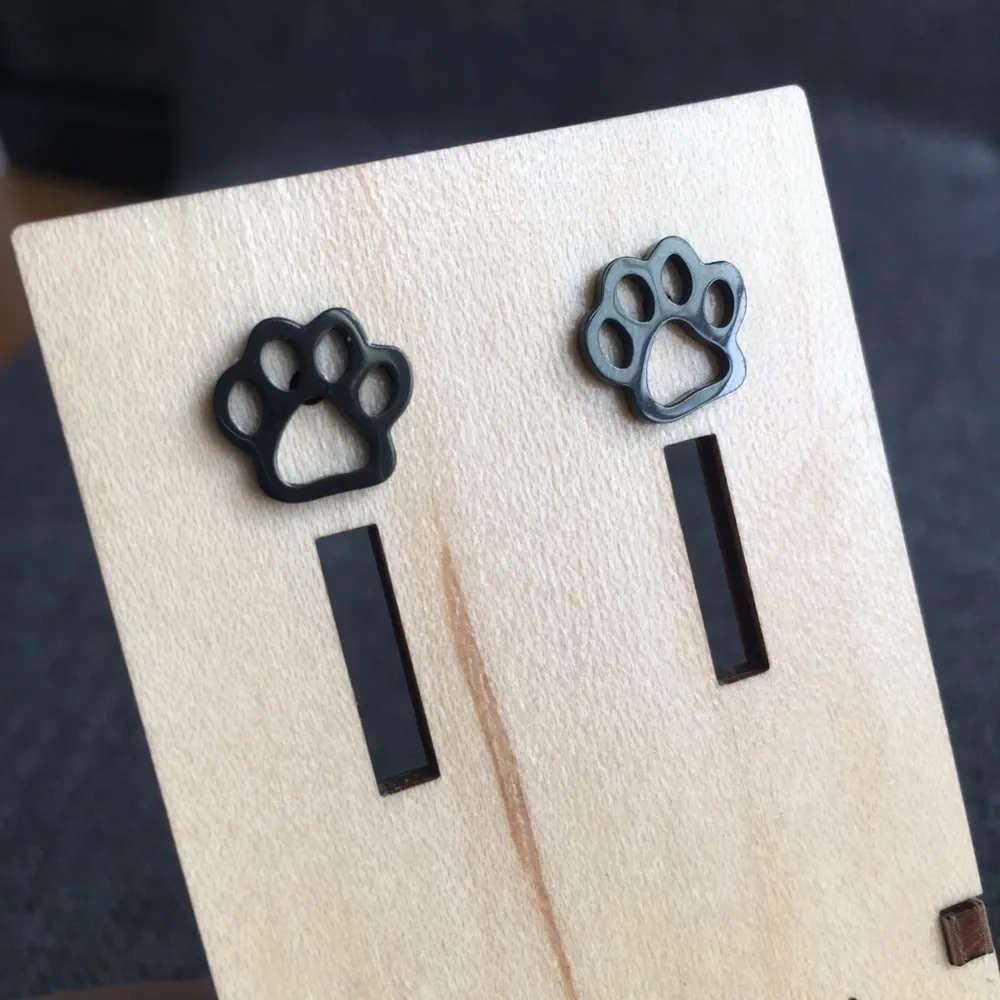 Paw Print Cut Out Stainless Steel Fashion Stud Earrings, GUNMETAL BLACK - Image 12