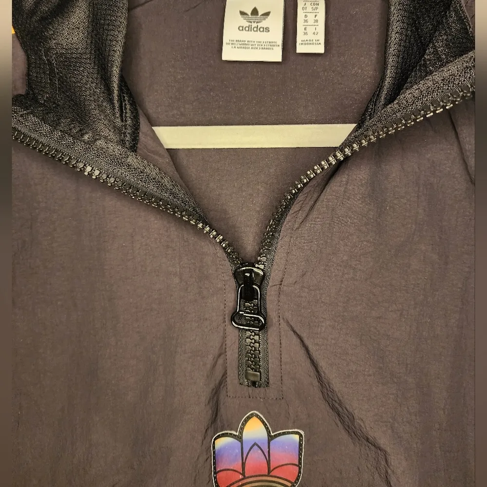 ADIDAS CROPPED HALFZIP jacket - Image 3