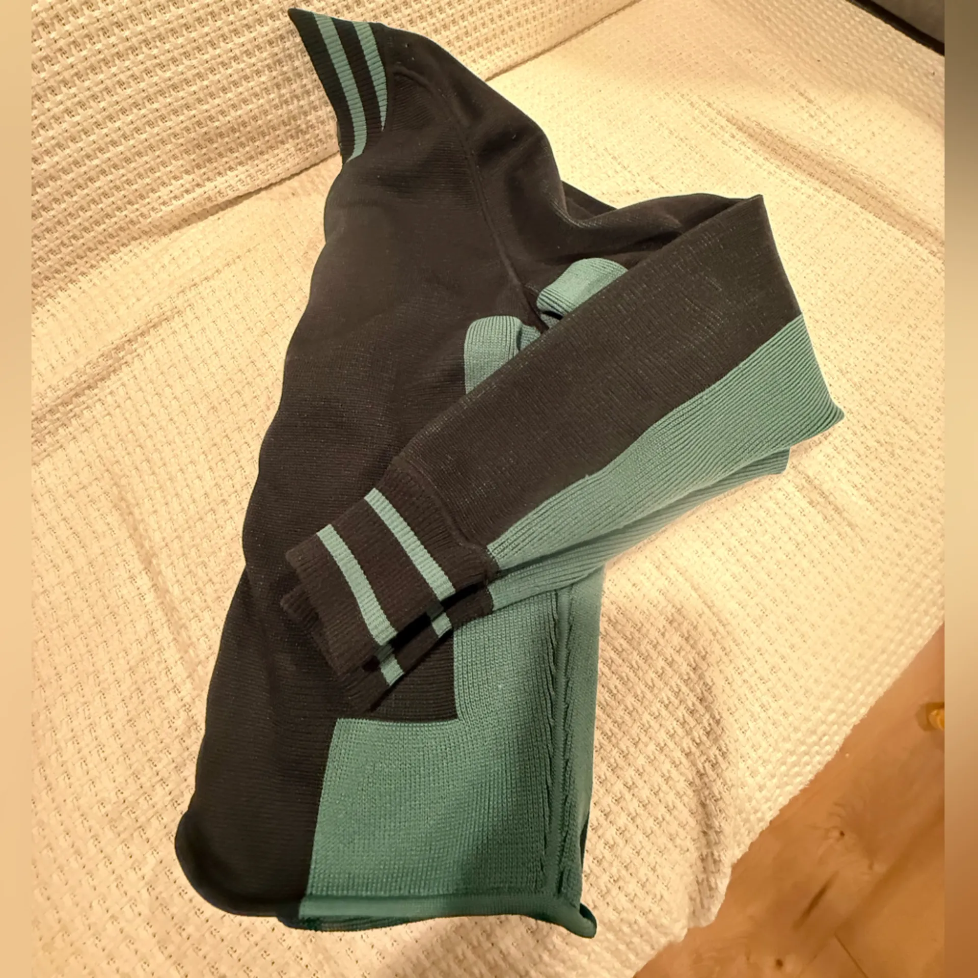 Alexander Wang WOMENS Black and Green Sweater small size - Image 9