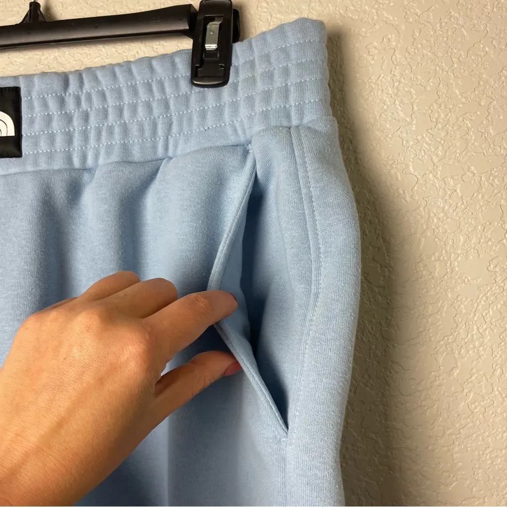 BNWT! The North Face Women's Steel Blue Heavyweight Boxer Short Size XL - Image 4