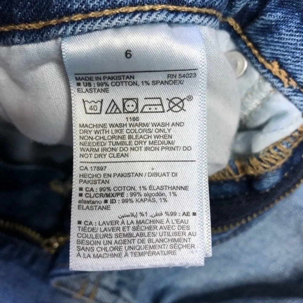 Old Navy OG High Rise Distressed Denim Shorts - Image 5