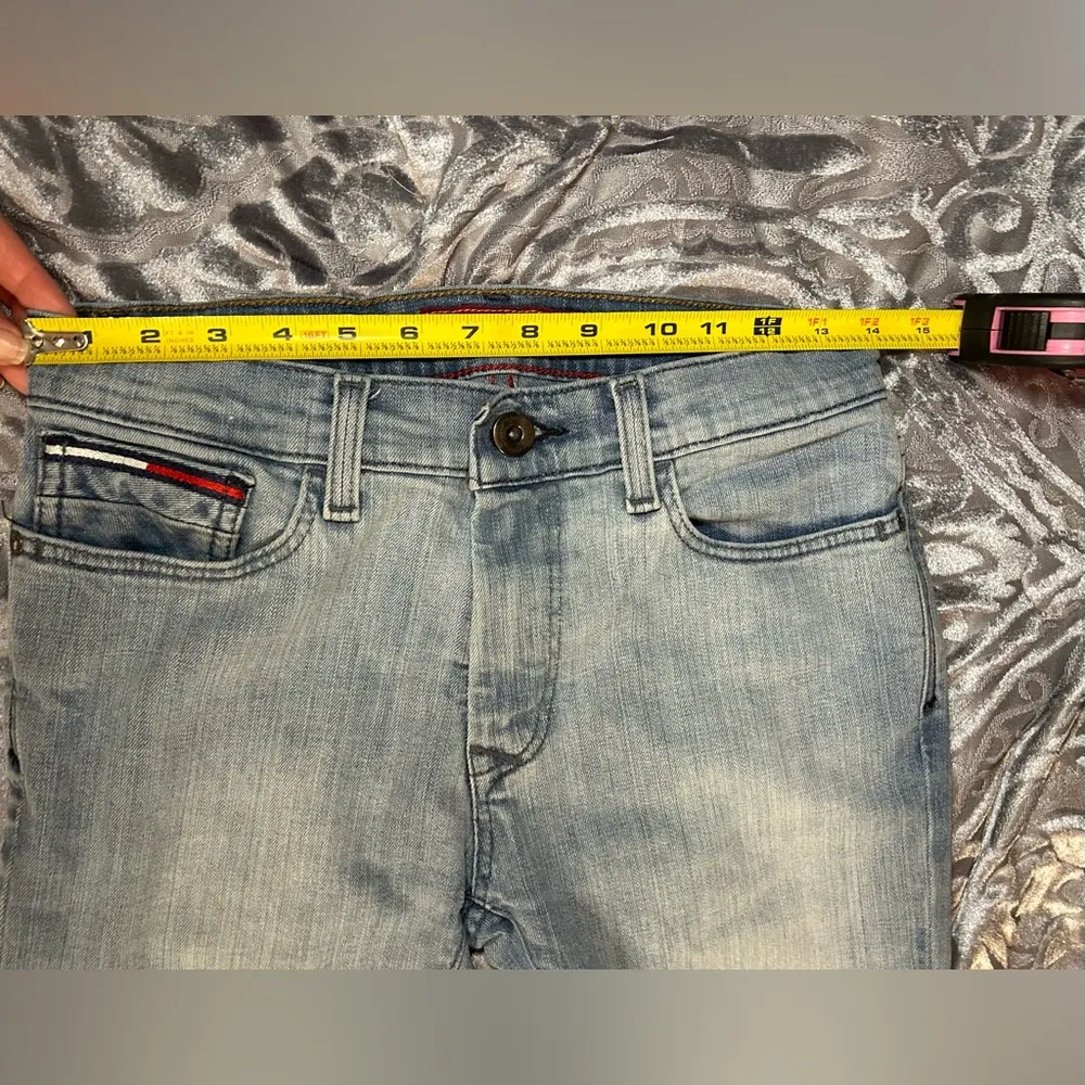 Tommy Hilfiger 28x32 Slim Tapered Jeans - Image 11