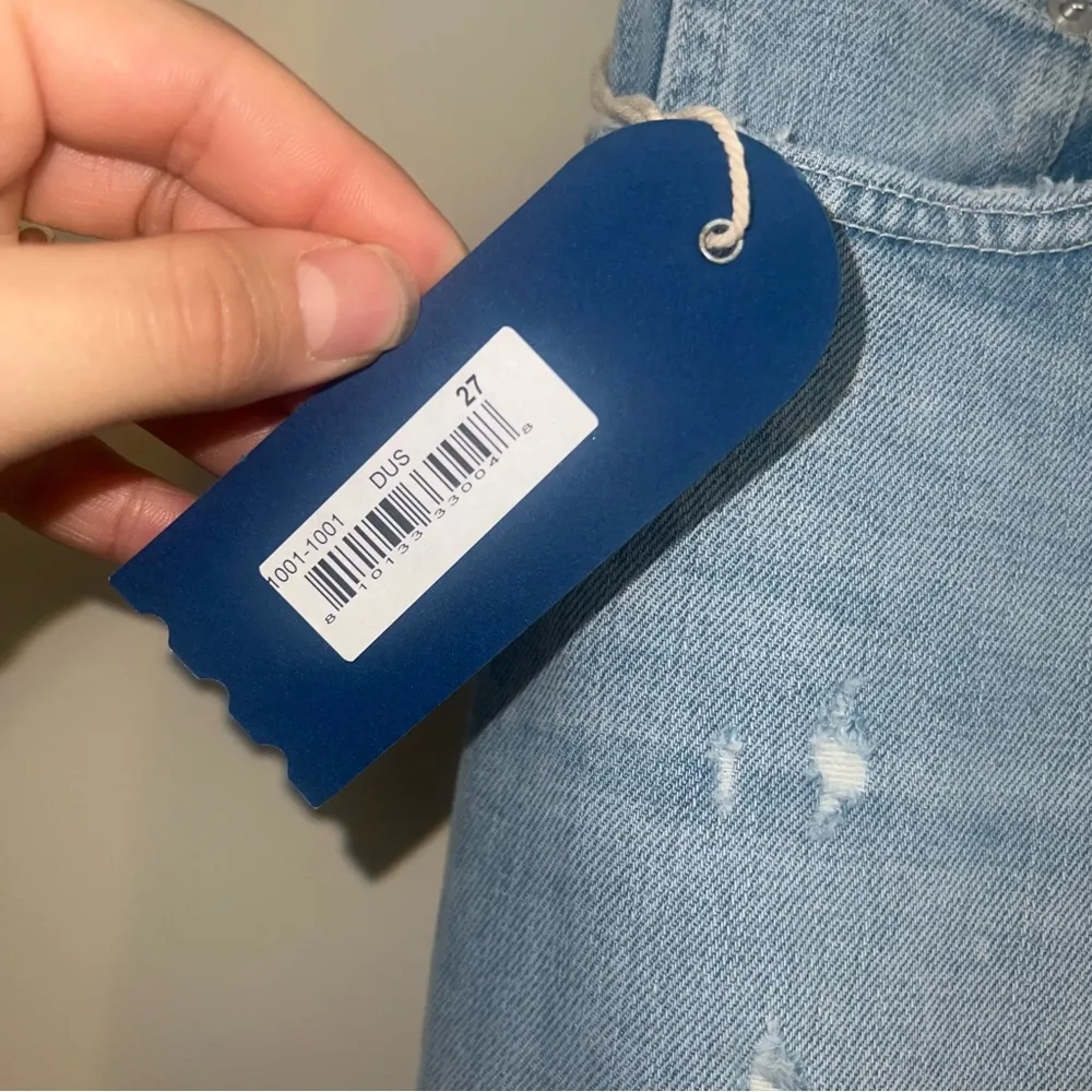 NWT Daily Blue Hype Jeans in Shade Dust Light Wash Denim Cropped Straight Leg Size 27 - Image 8