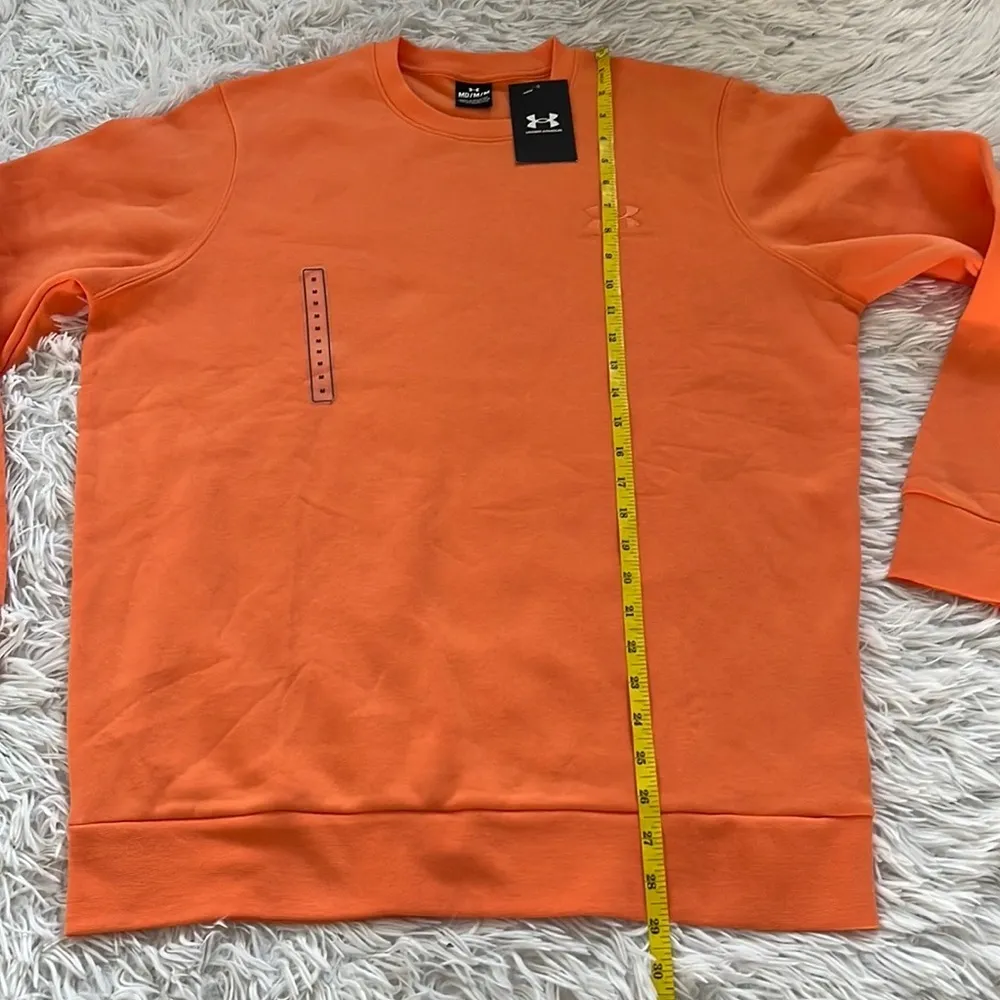 Under Armour Men’s playback Essentials Fleece crew neck sweatshirt Medium - Image 7