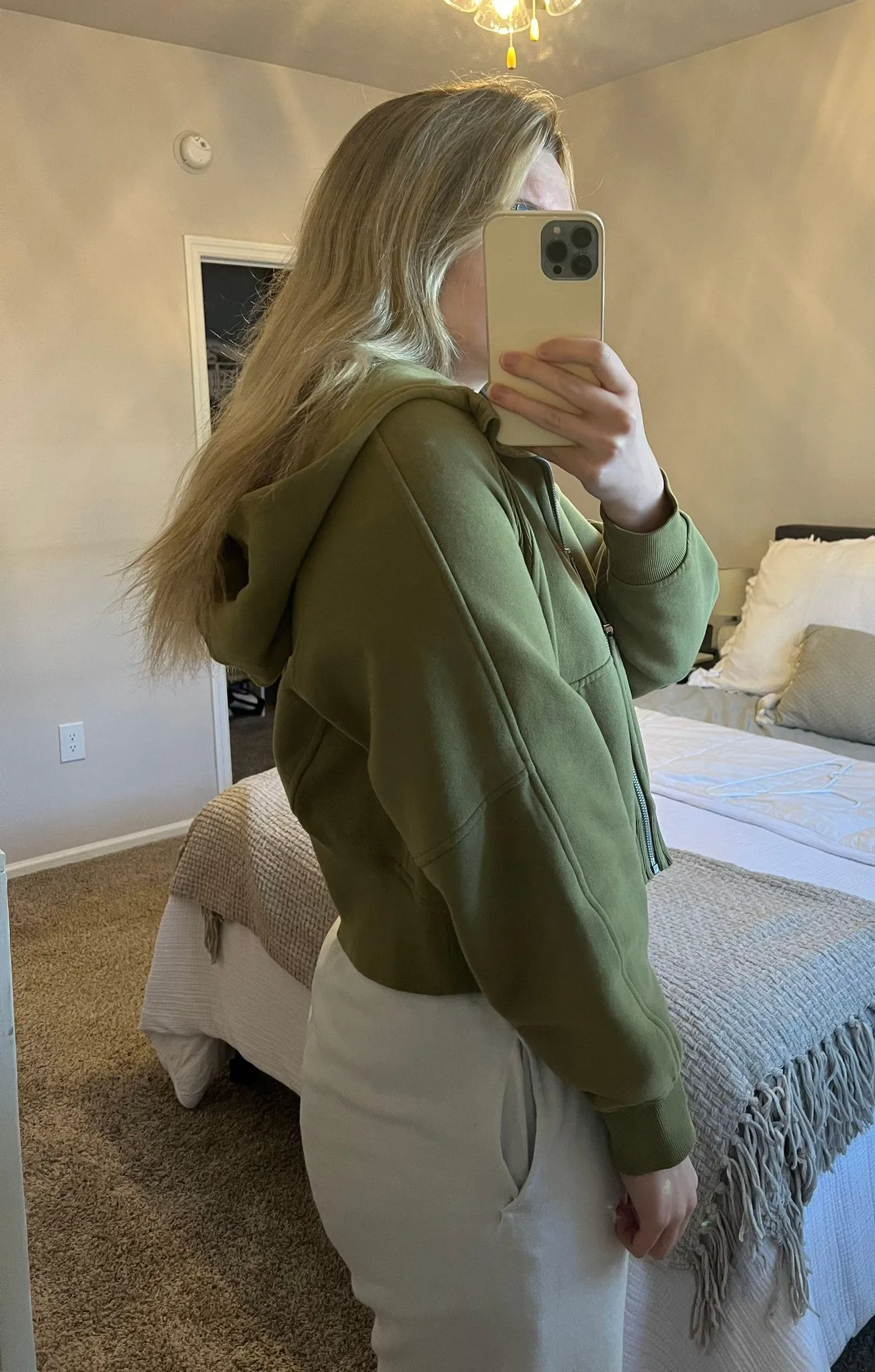 light/forest green cropped full zip scuba. Size XS/S. - Image 2