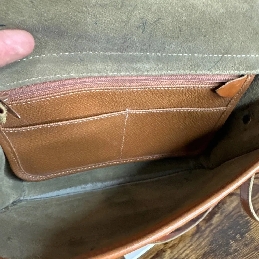 Vintage DOONEY & BOURKE Mushroom British Tan All Weather Leather Crossbody - Image 10