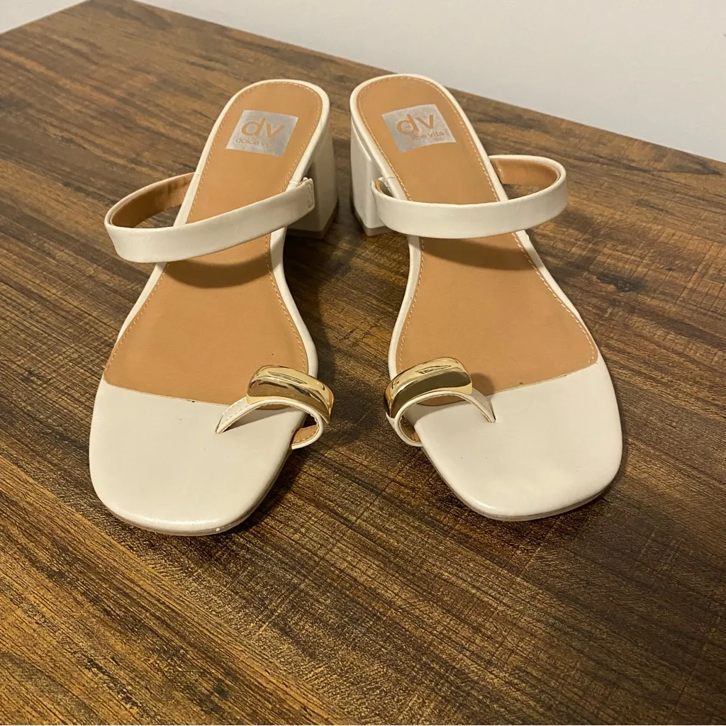 DV Dolce Vita Off White Sandals with Gold size 8.5 - Image 2