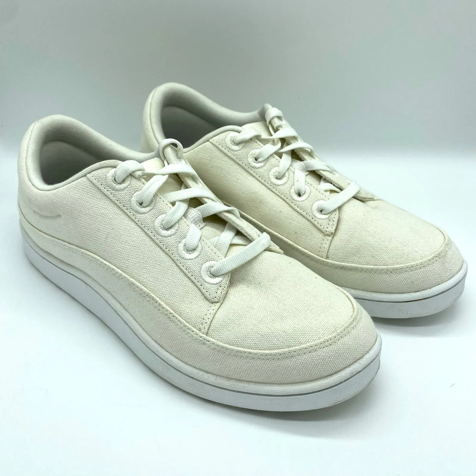 Allbirds Canvas Pacers Sneakers in Natural White Blizzard Sole Women's size 10 - Image 1