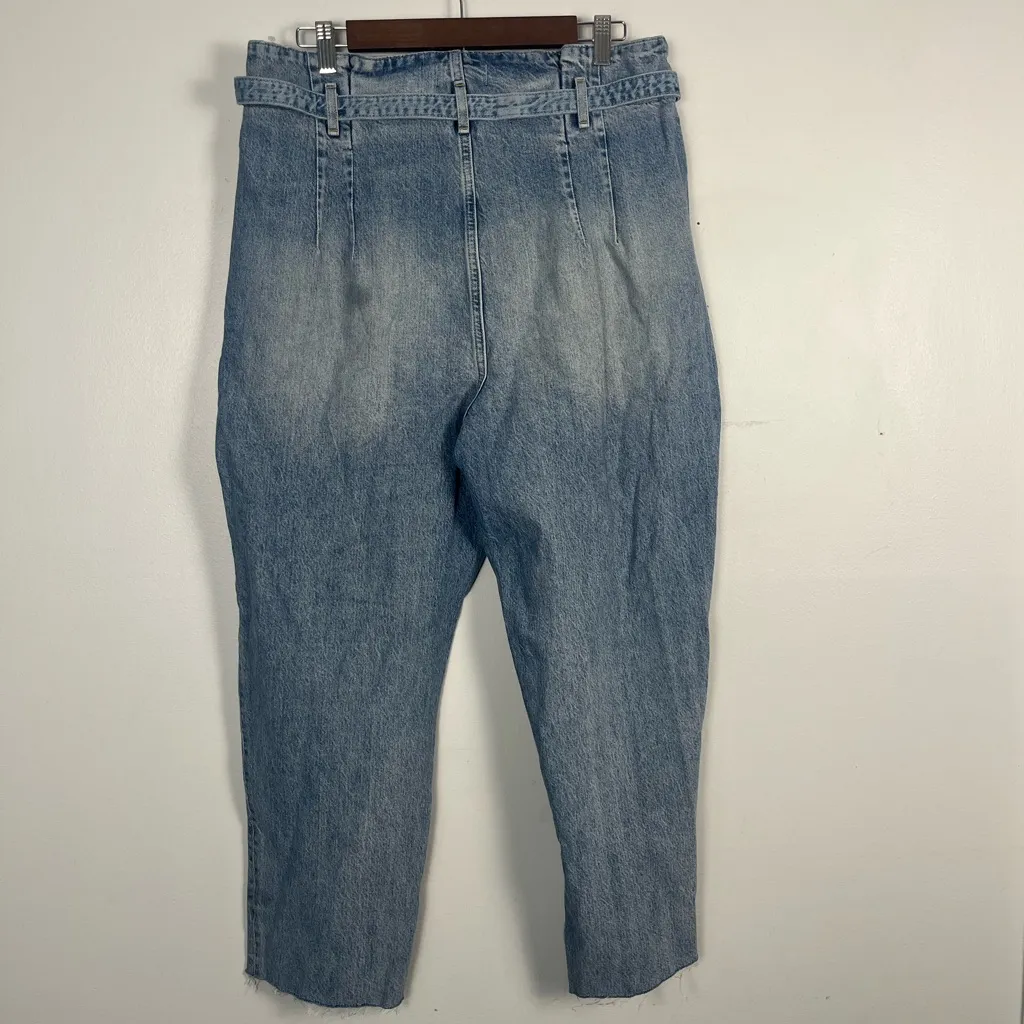 New Abercrombie & Fitch Paperbag Waist Mom high rise Jeans size  14 - Image 5