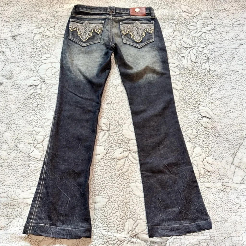 ANTIK Bootcut Low Rise Embroidered Pocket Jeans *Length Altered* Sz 26P💛 - Image 4