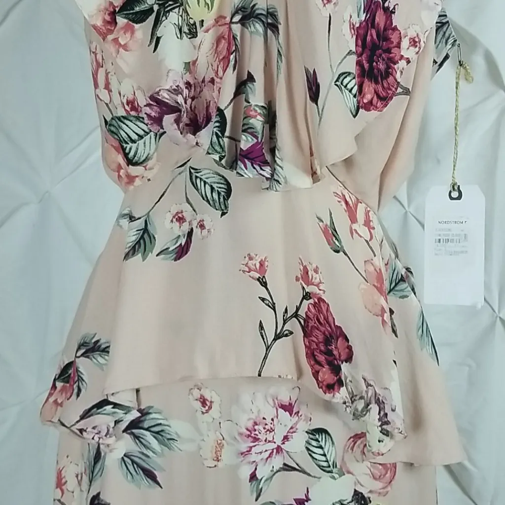 Flirty side cutout dress *NEW W/TAGS* - Image 5