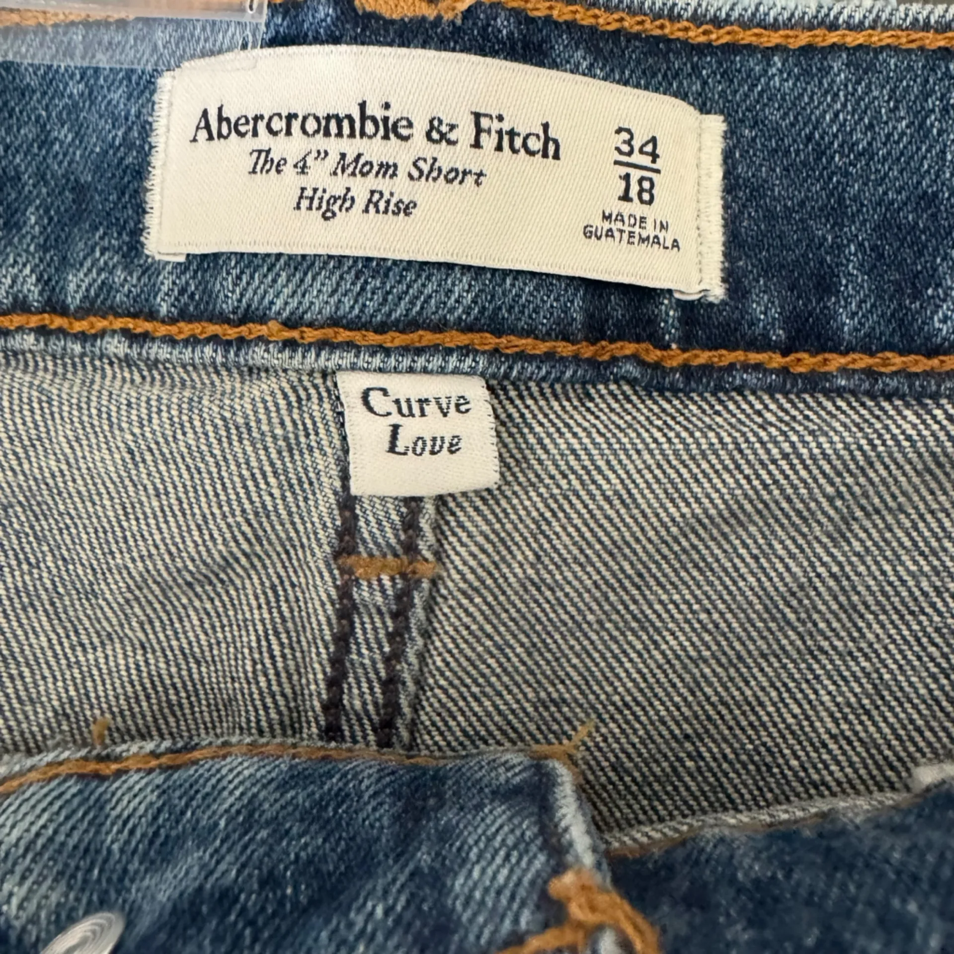 Abercrombie & Fitch - NWT The High Rise 4” Mom Curve Love Jean Shorts Sz 18 - Image 9