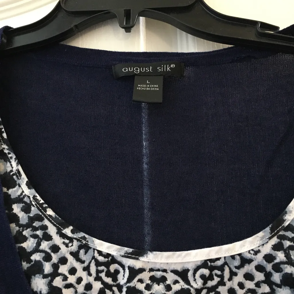 August Silk FINAL MARKDOWN Ladies  top large - Image 3