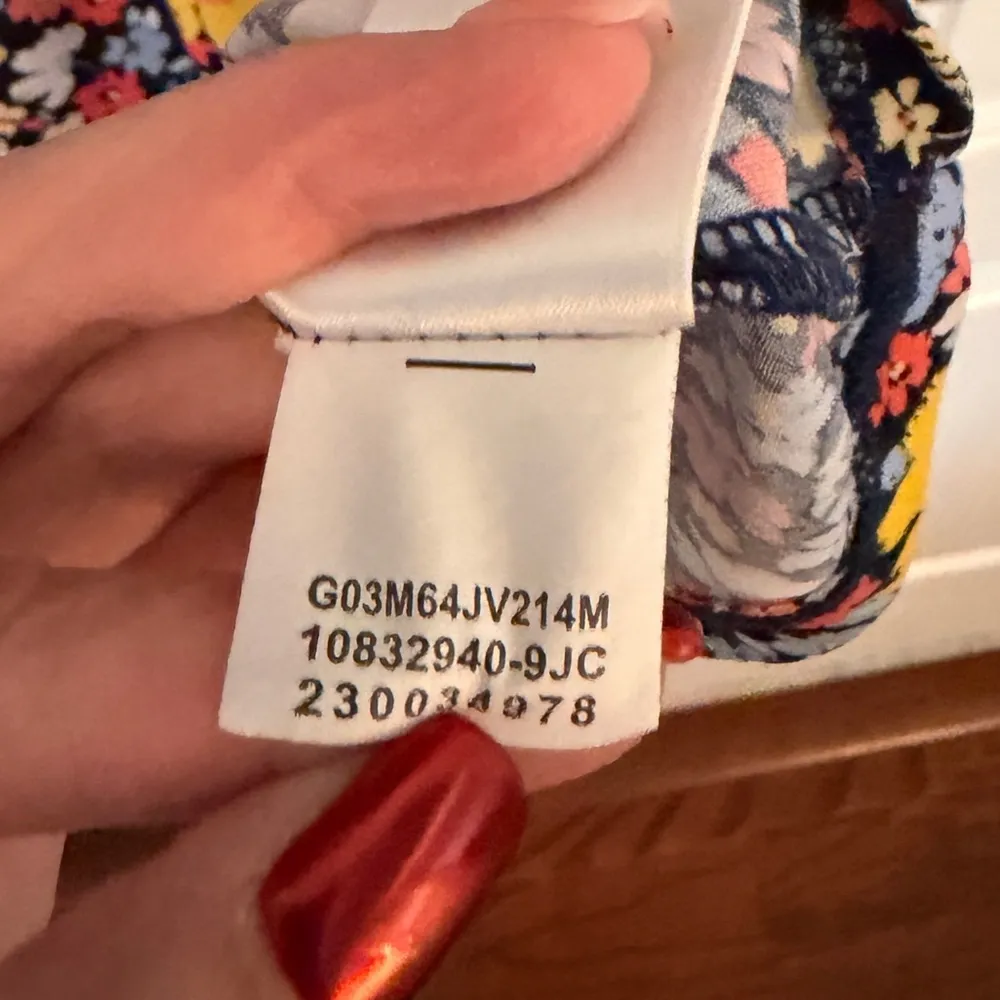 ANNE KLEIN M Black Mod Floral Blouse Top Multicolor - Image 7