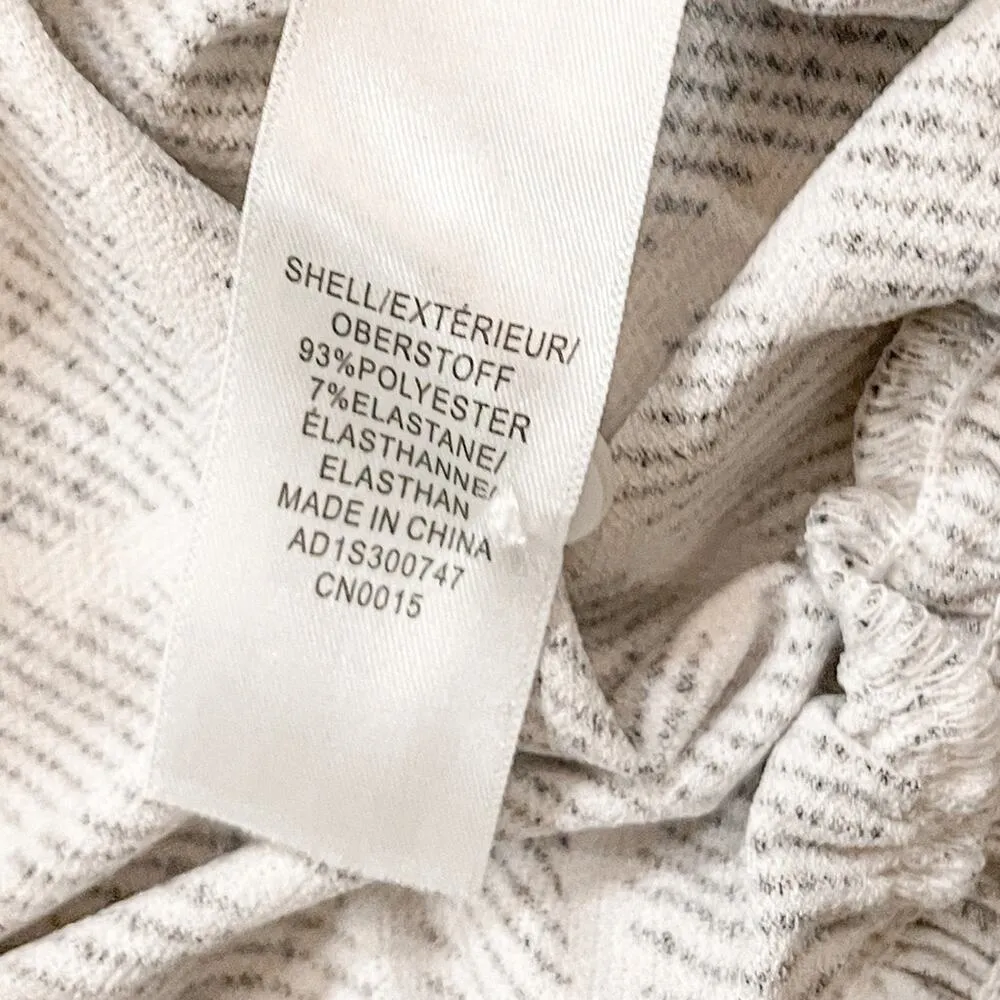 Adrianna Papell Geometric Print Ruffle Sleeve Blouse, EUC, Size Small - Image 10