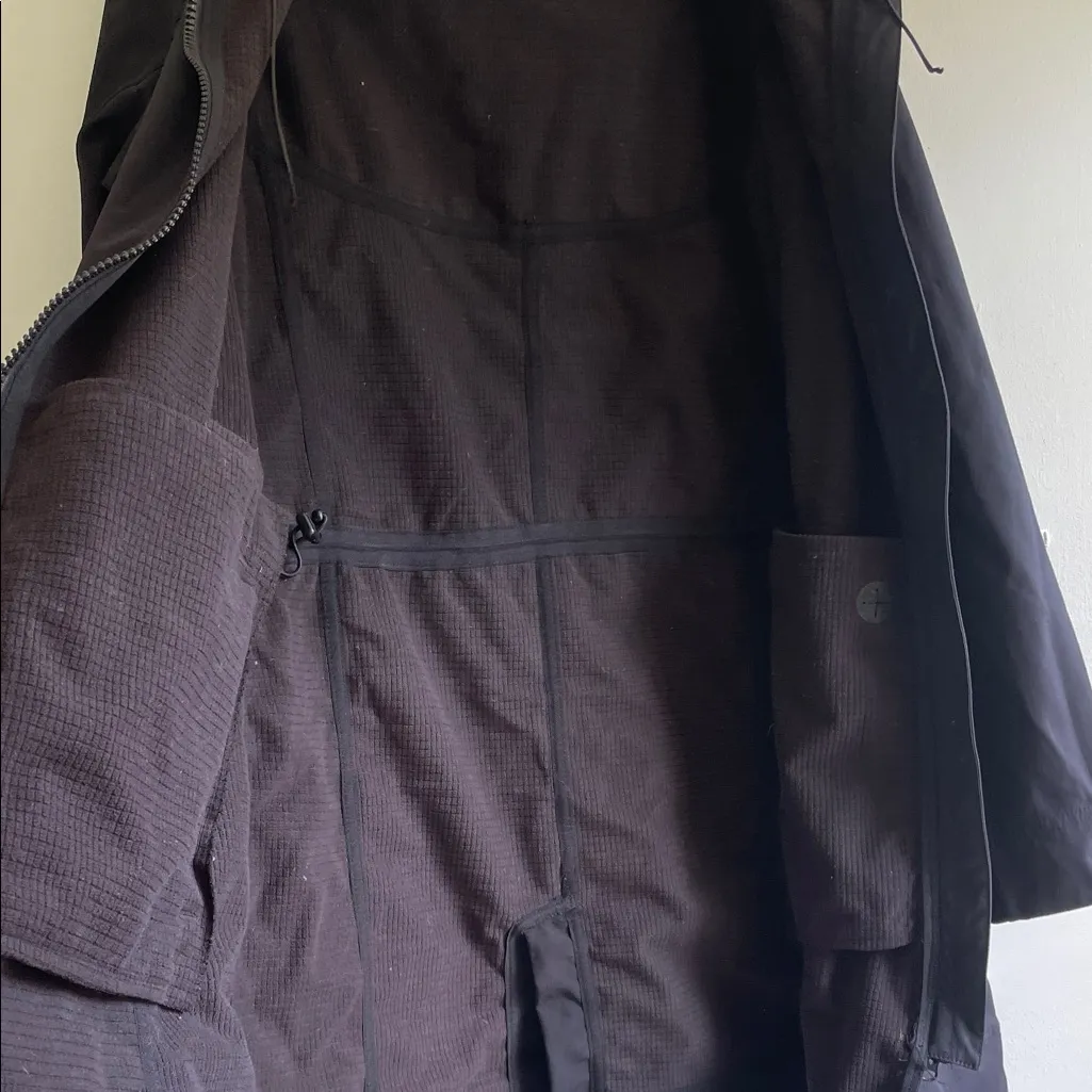 Elegant Black Hooded Trench Coat Size L - Image 5