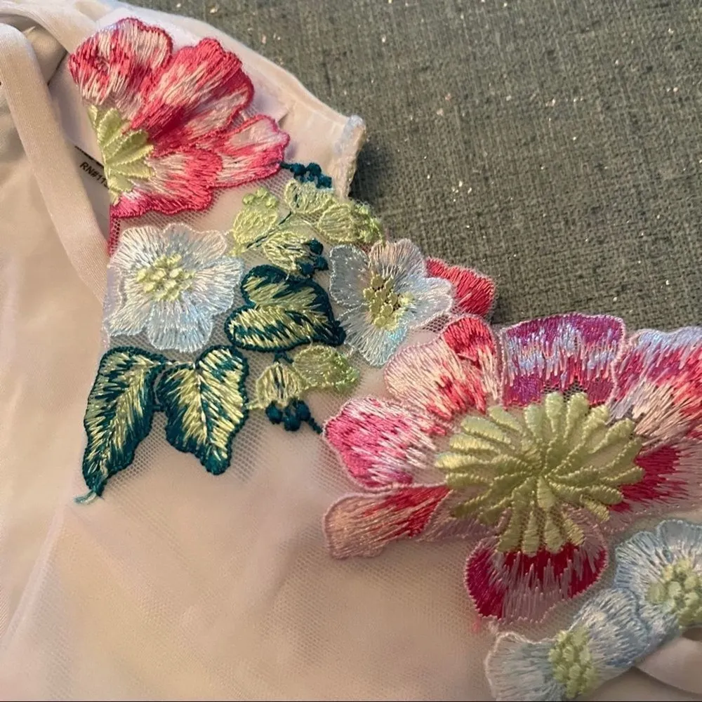 Beach Bunny Floral Daze Bikini‎ Bottom Pink White - Image 6