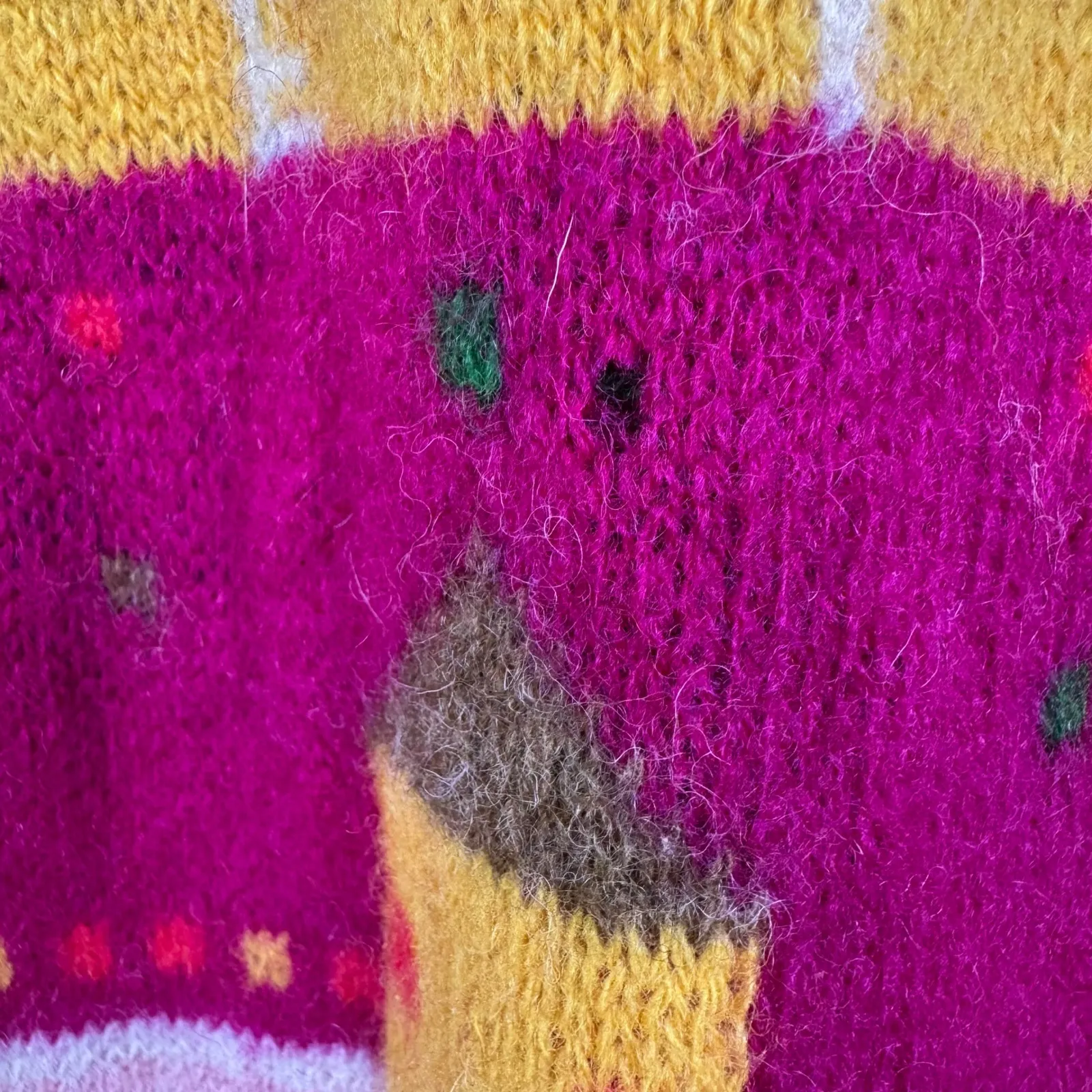 United Colors of Benetton Pink Shetland Wool Novelty Fair Isle Sweater Size M - Image 9