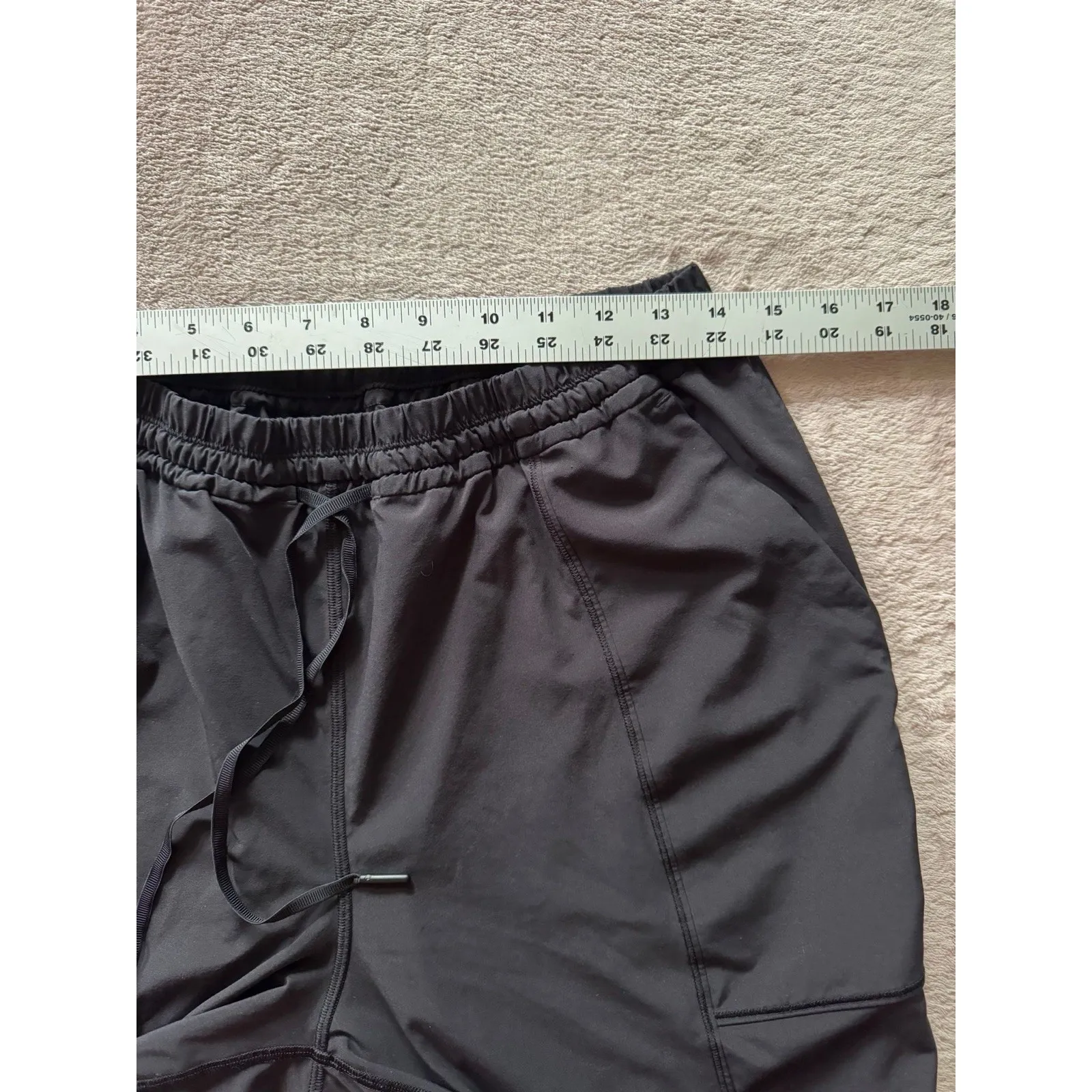 Lululemon Women's Final‎ Play Loose Fit Cropped Yoga Pants Black Size 10 - Image 7