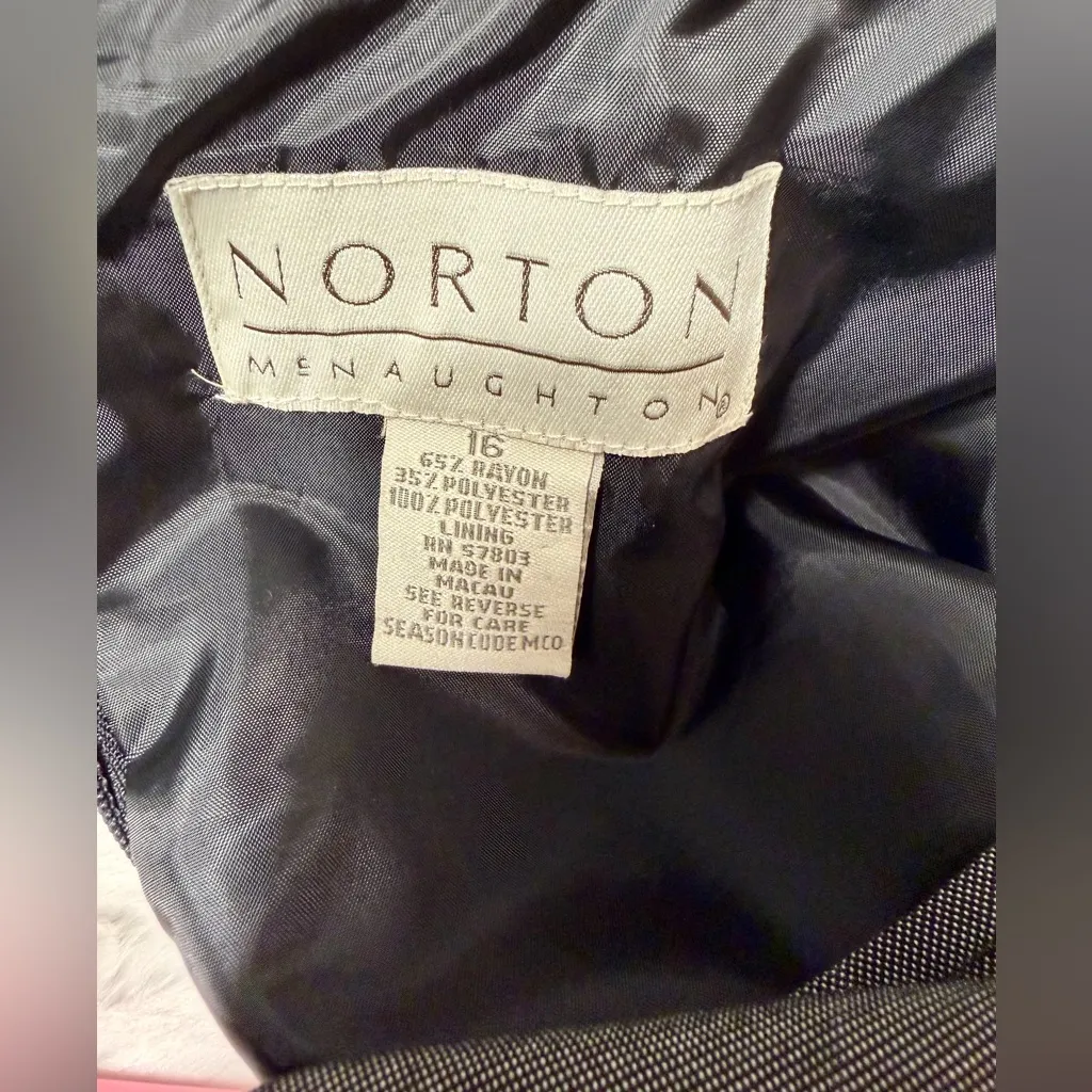 Norton McNaughton Black and White Blazer - Image 2