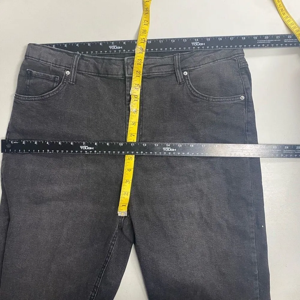 WILD FABLE Super‎ High Rise Mom Jean Size 18/34 Waist Inseam 27 Faded Black  SEE - Image 3