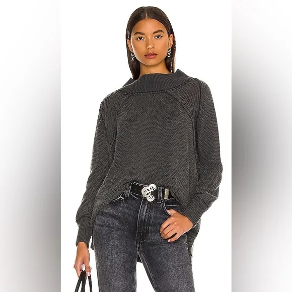 Free People "She's a Keeper" Tunic Sweater- Medium- Moon Grey - Image 2