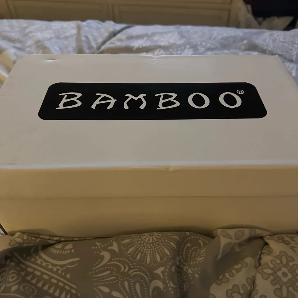 BAMBOO Black Sneakers with Silver Star - Image 7