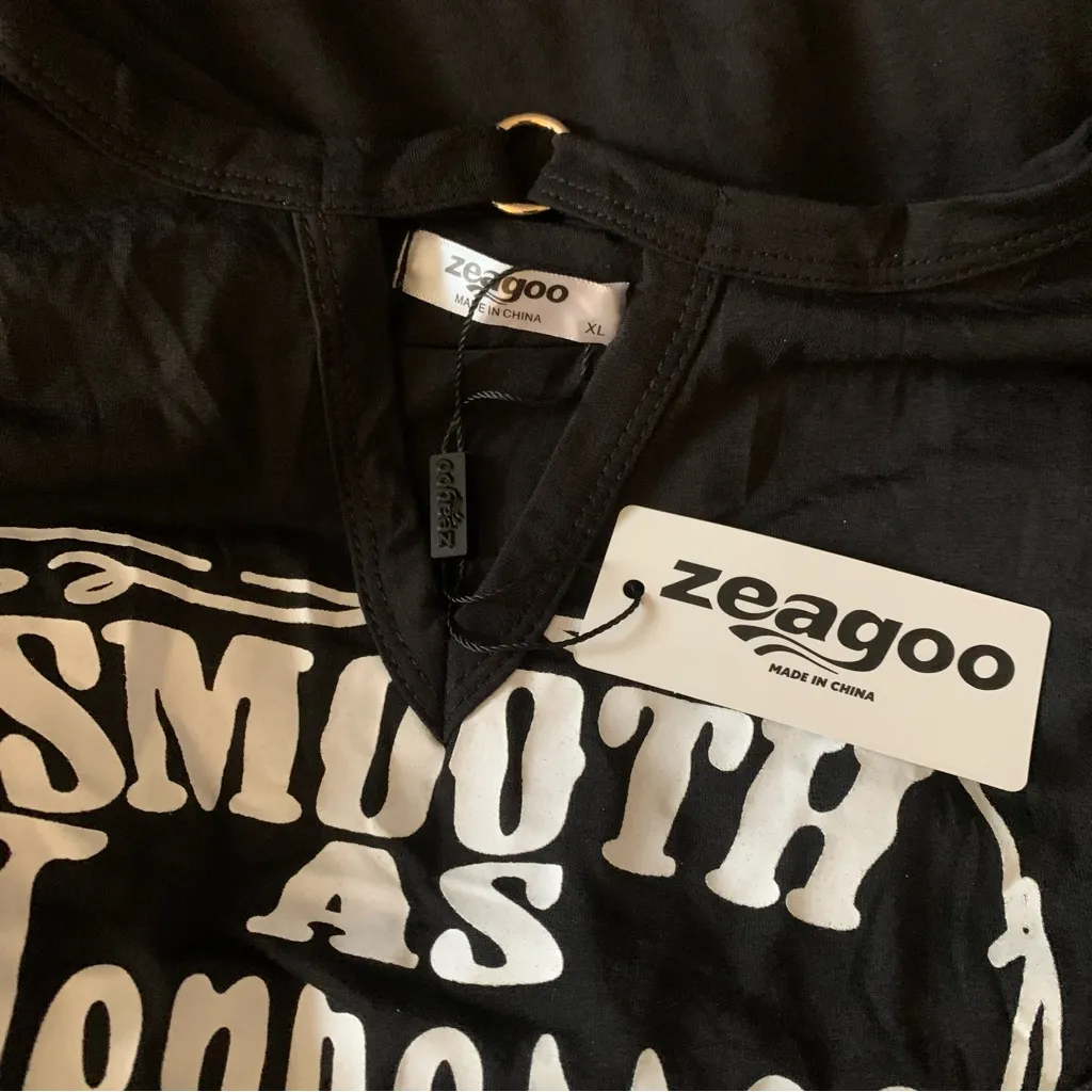 Zeagoo Smooth As Tennessee Whiskey Keyhole Sexy VNeck Country Music Graphic Tee - Image 4