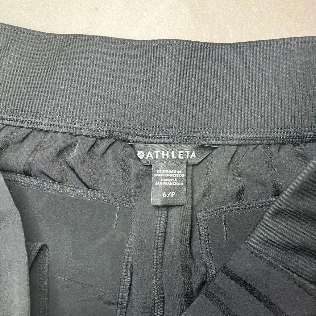 Athleta  Brooklyn Mid Rise Ankle Pant Black Gloss Stripe size 6P Comfortable - Image 4