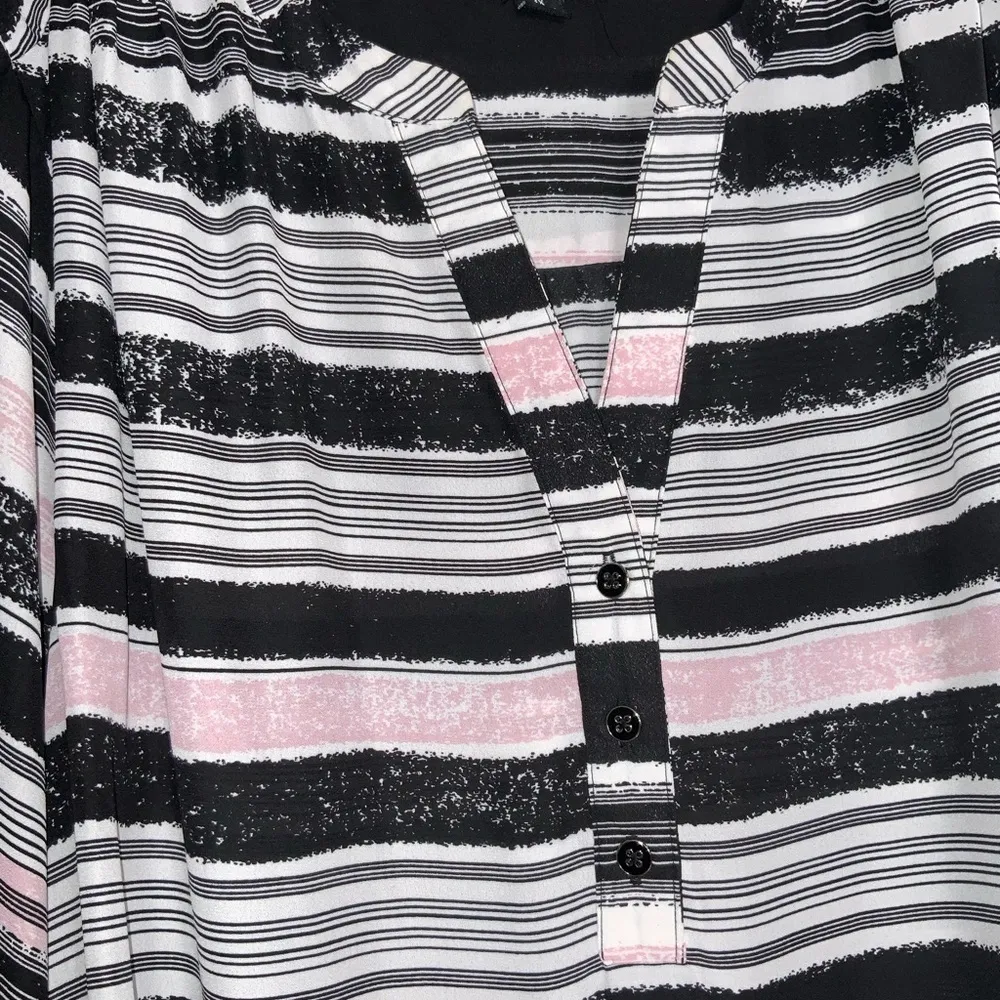 Zac & Rachel Pink & Black Striped 1/4 Button V - Image 5