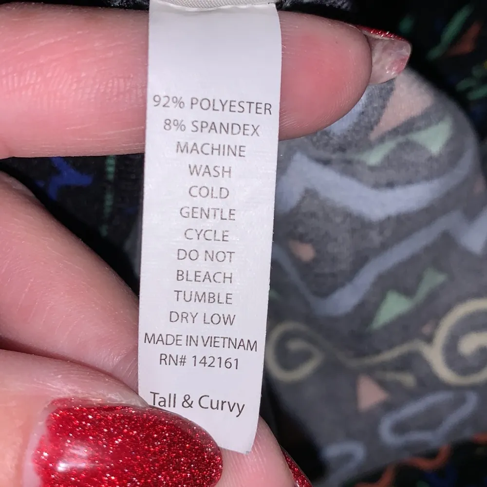 Lularoe tall & curvy colorful geometric pattern leggings - Image 7